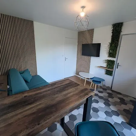 Apartment Independant Avec Prise Ve Neuilly-le-Real